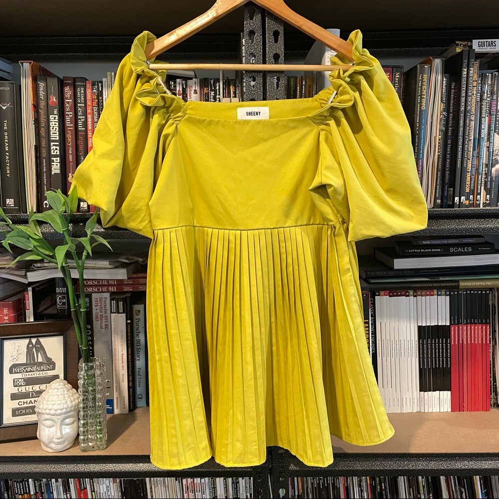 Sheeny Puff Sleeves Baby Doll Blouse